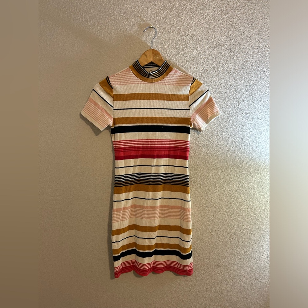 Billabong Women’s Midi Body Con Mock Neck Dress-Size M-Pink/Yellow/White